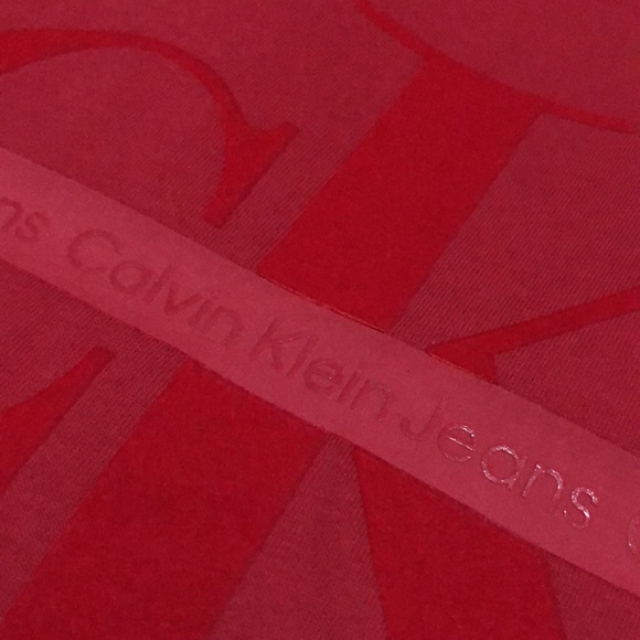 NWT-Mens Calvin Klein Short Sleeve T-Cotton-Sz S-Red - Picture 4 of 11